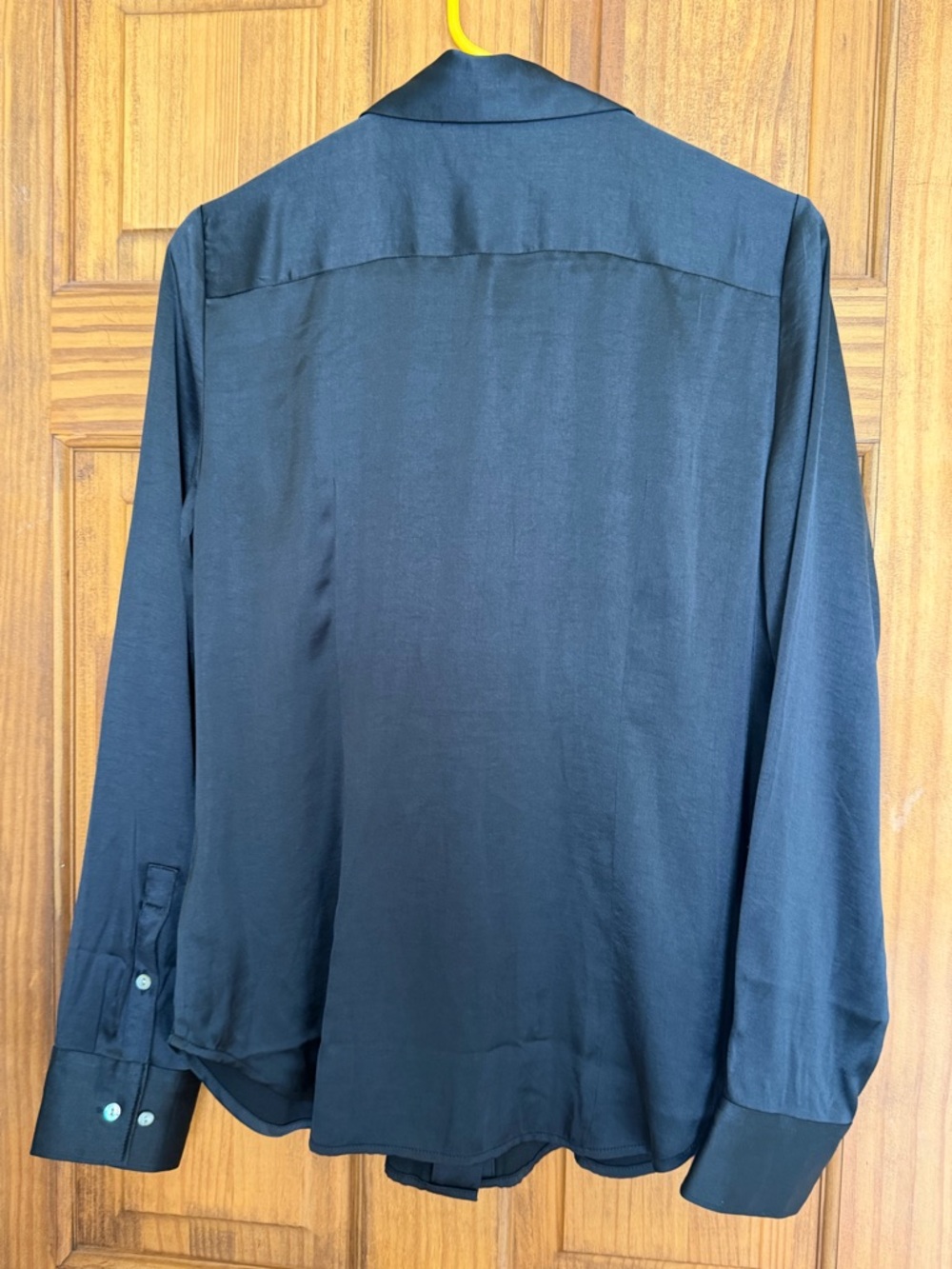 Madewell darted Black Satin Button-Down Shirt - Women - Picture 5 of 9